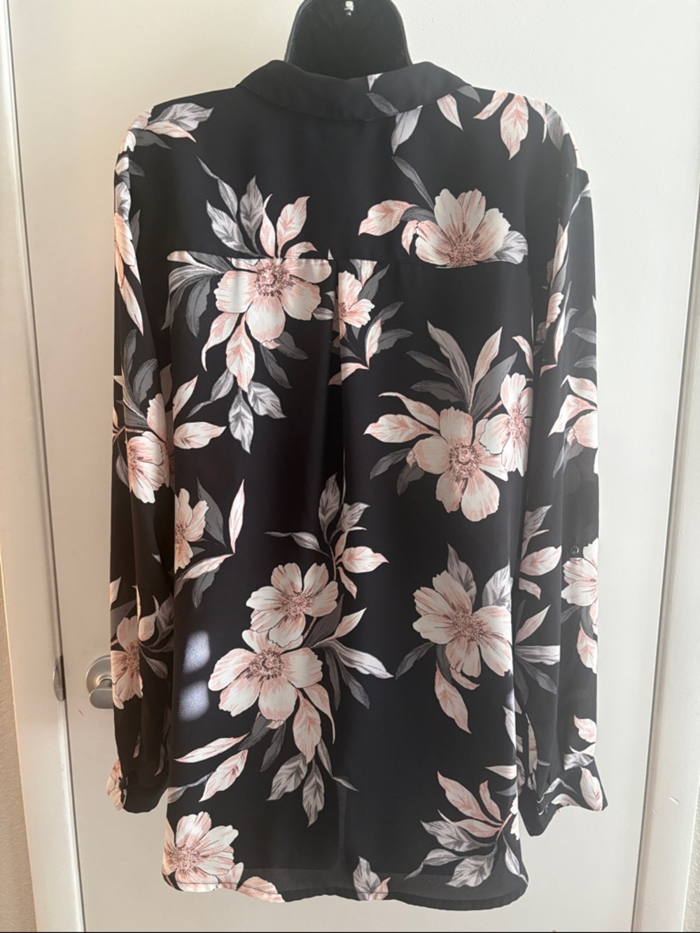 Candie's Lightweight Office Black Light Pink Floral Front Top Pockets Top SX XXL - Picture 2 of 6